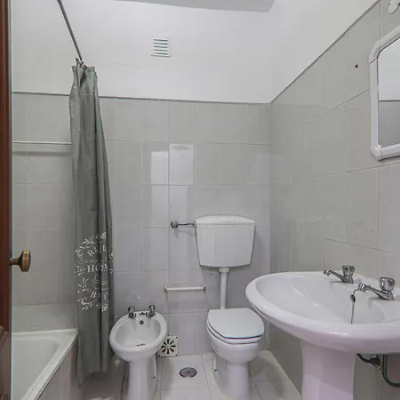 Torre Sol 9º9, Com Piscina Daire